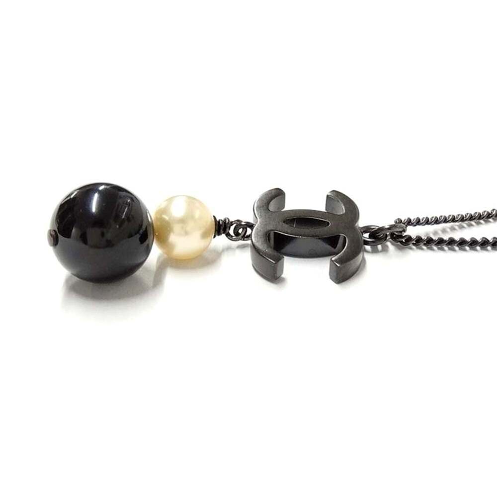 CHANEL Black Pearl Logo Necklace - Picture 2 of 5